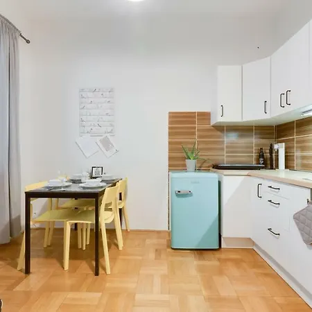Alex Apartmán